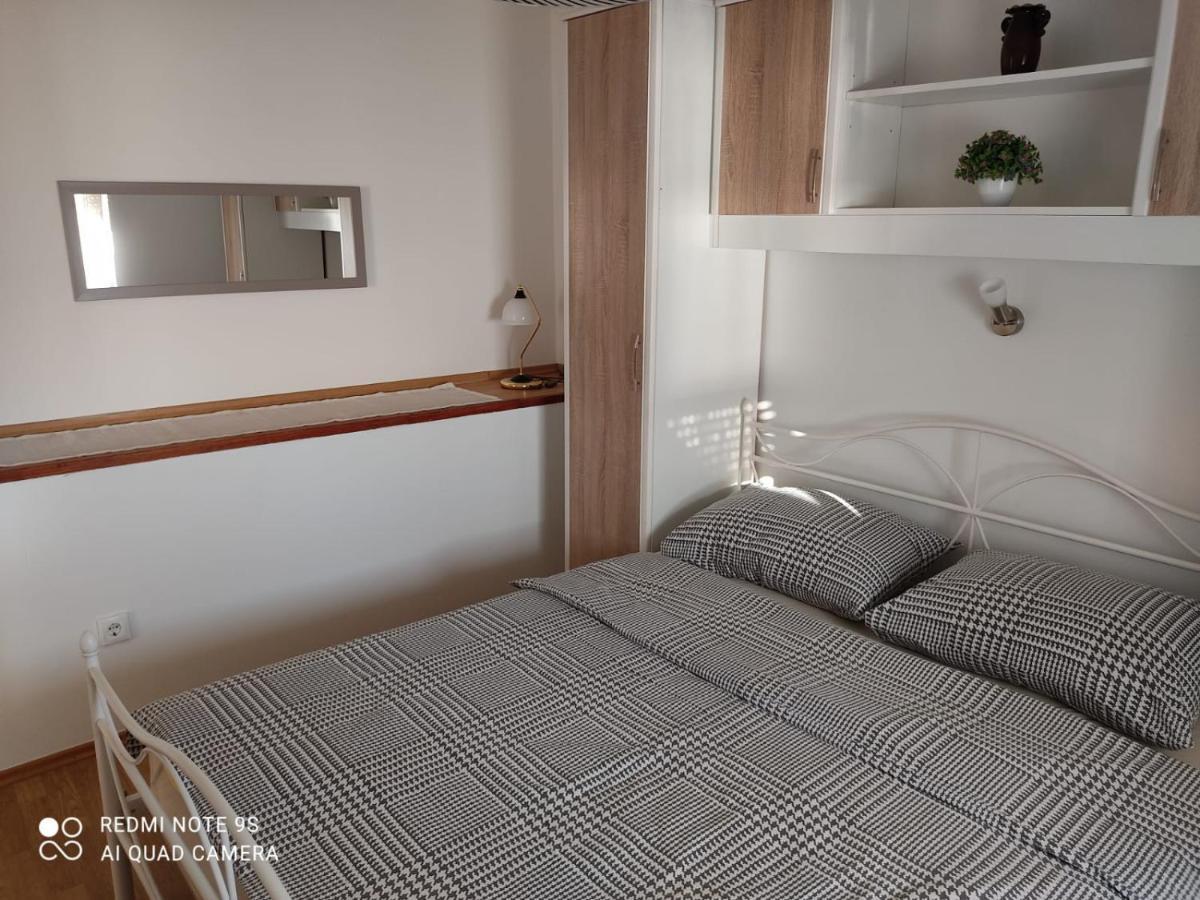 Apartmani Iva Sveti Juraj Exterior photo